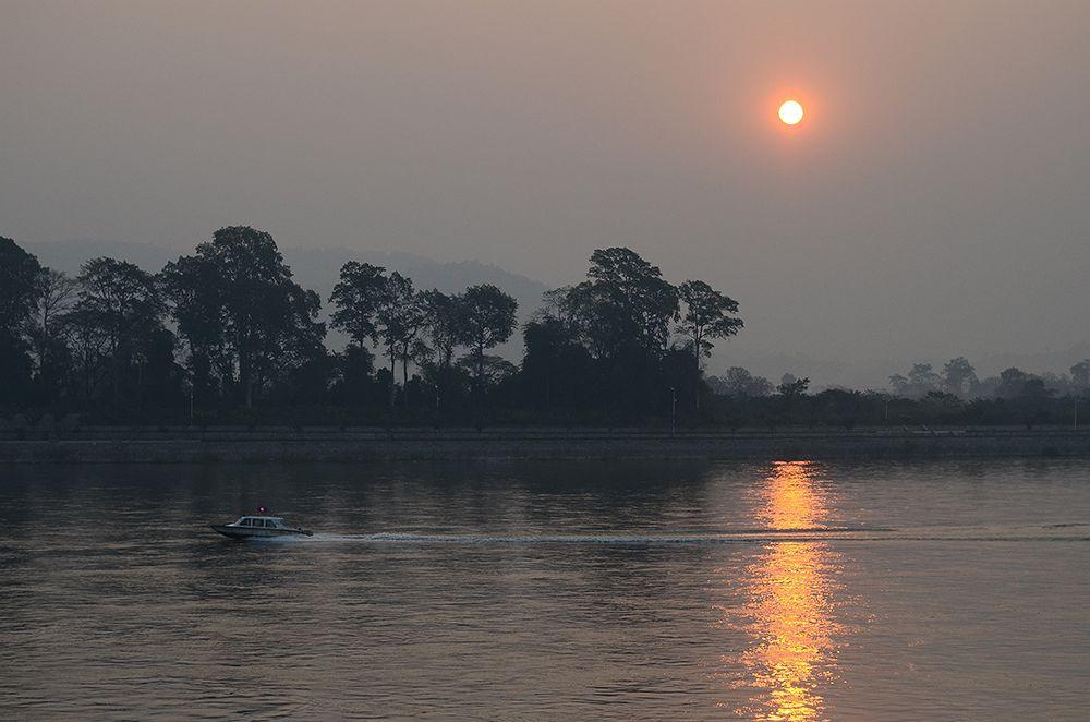 Serene At Chiang Rai Чиангсен Экстерьер фото